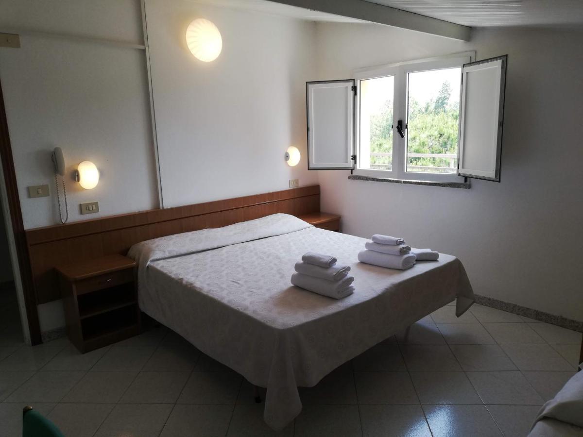Hotel La Bella Vita Rimini Exteriör bild